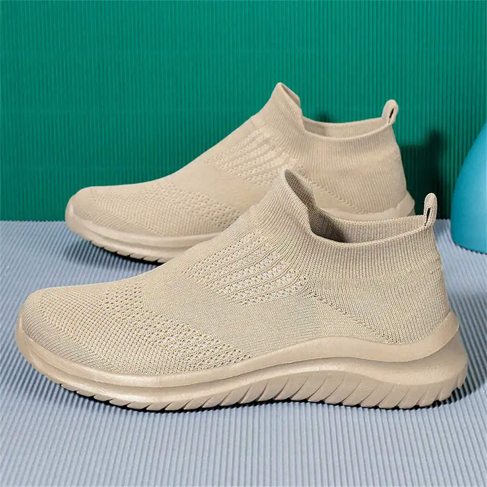 Beige Soft ใหม่รองเท้าเทนนิส M - Luxury Lifestyle Uk บทวิจารณ์และราคา
